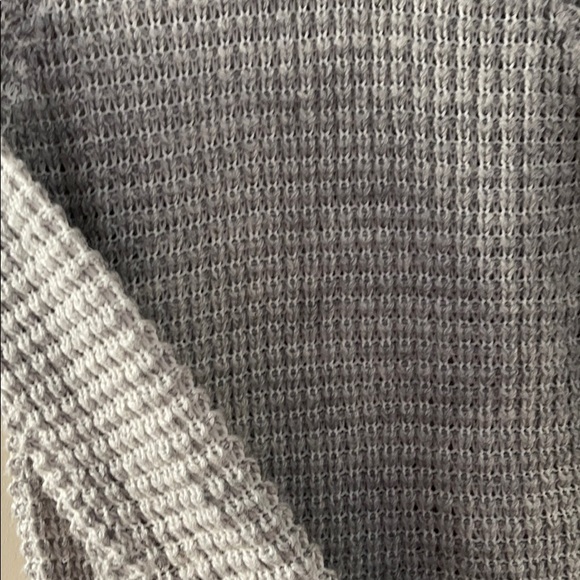 F21 Light Gray Texture Sweater - S - Picture 2 of 4